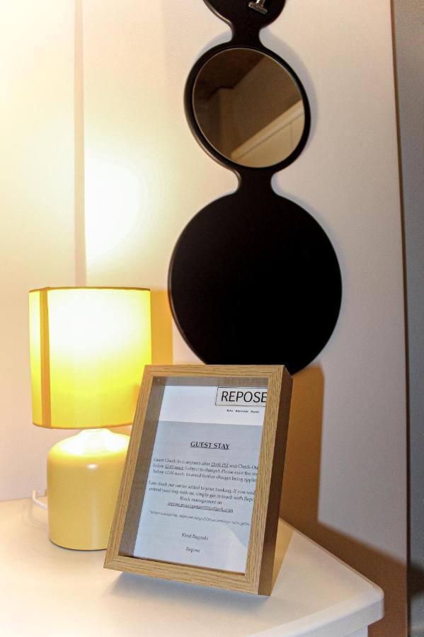 Modern Luxury Serviced Duplex Apartments By Repose- 150 Metro Court, เวสต์บรอมมิช ภายนอก รูปภาพ